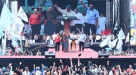 Presiden RI Prabowo Subianto saat menghadiri peringatan Hari Buruh Internasional di Lapangan Monas, Jakarta, Kamis (1/5/2025). (Dok. Tim Media Prabowo Subianto)