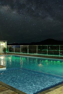 Grand Q Hotel Gorontalo: Nikmati Kota dari Atas dengan Rooftop Kolam Renang